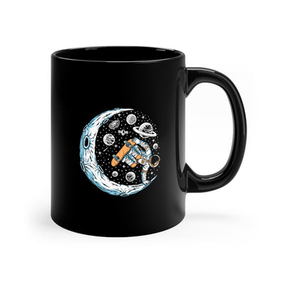 Astronaut Skateboarding On The Moon 11oz Black Mug